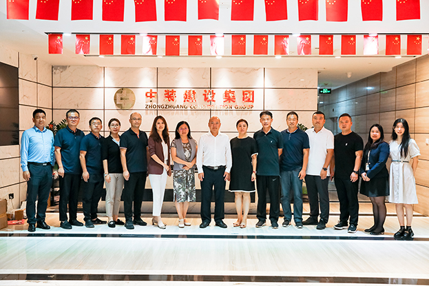 青島體悟走進(jìn)中裝建設(shè)，體會(huì)傳統(tǒng)行業(yè)的轉(zhuǎn)型升級(jí)